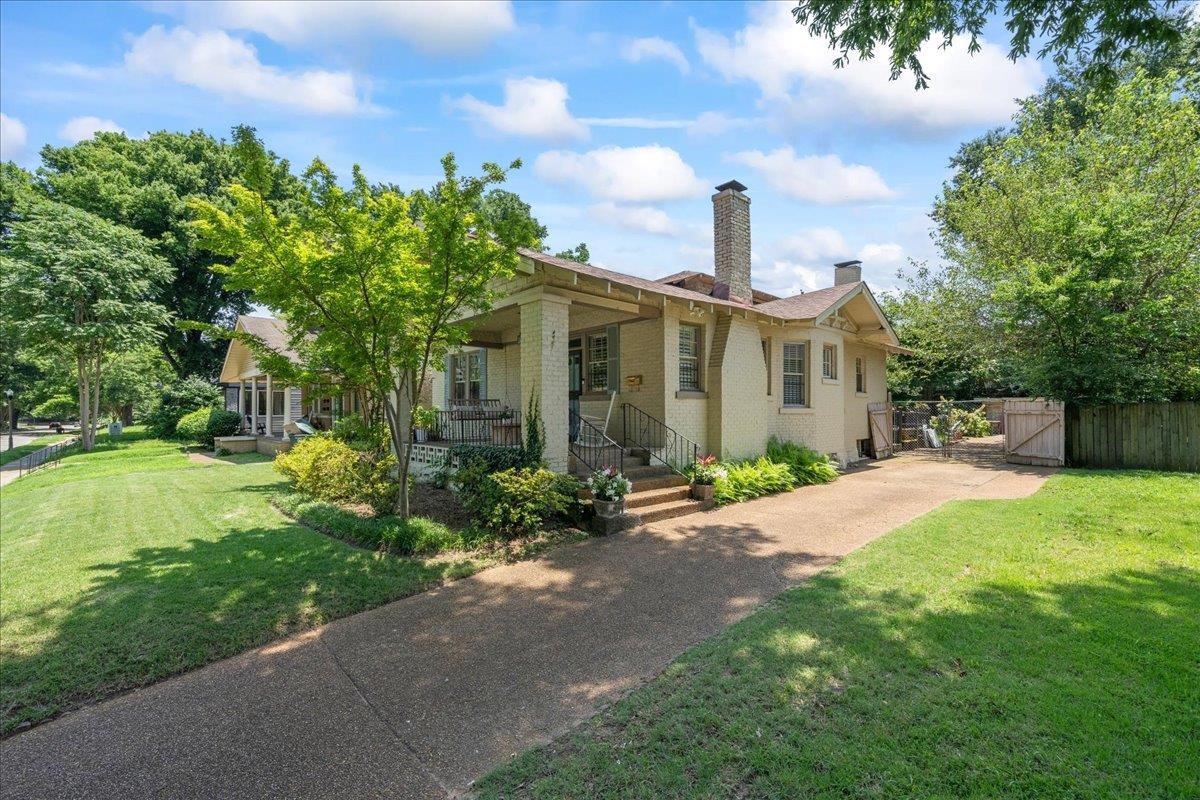 1597 EASTMORELAND AVE