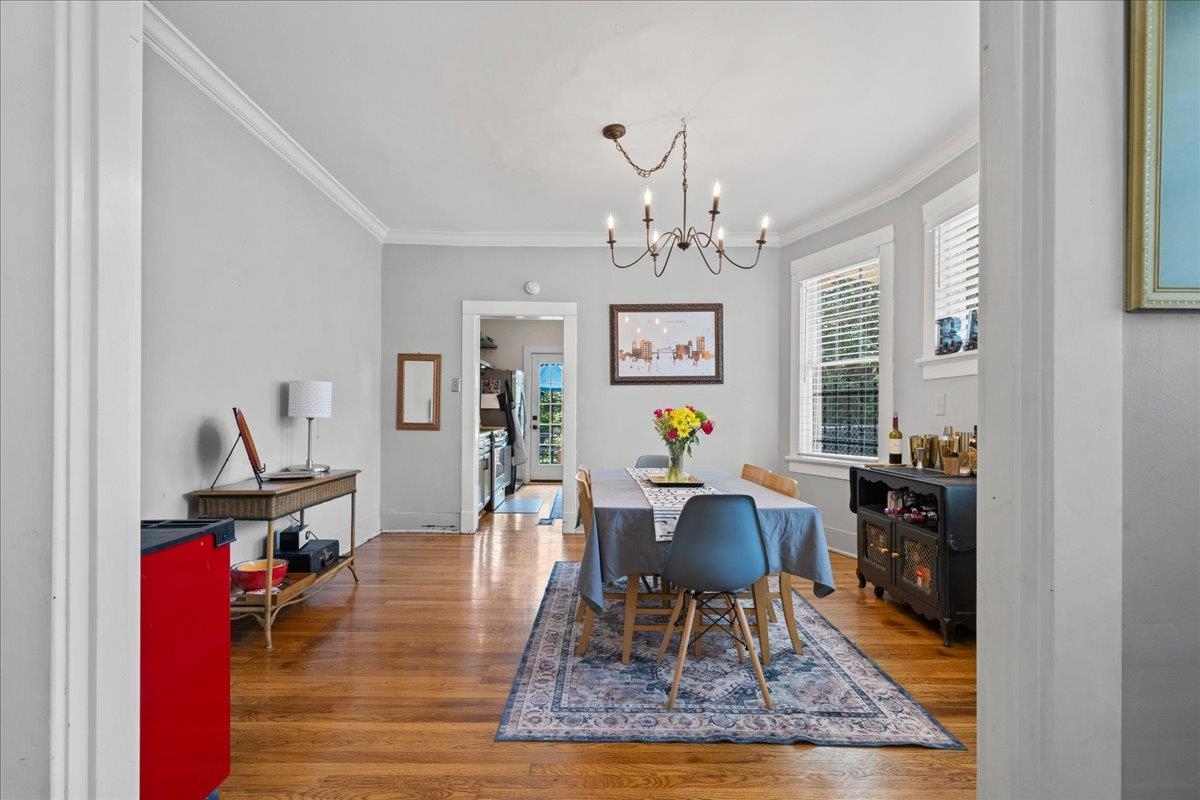 1597 EASTMORELAND AVE