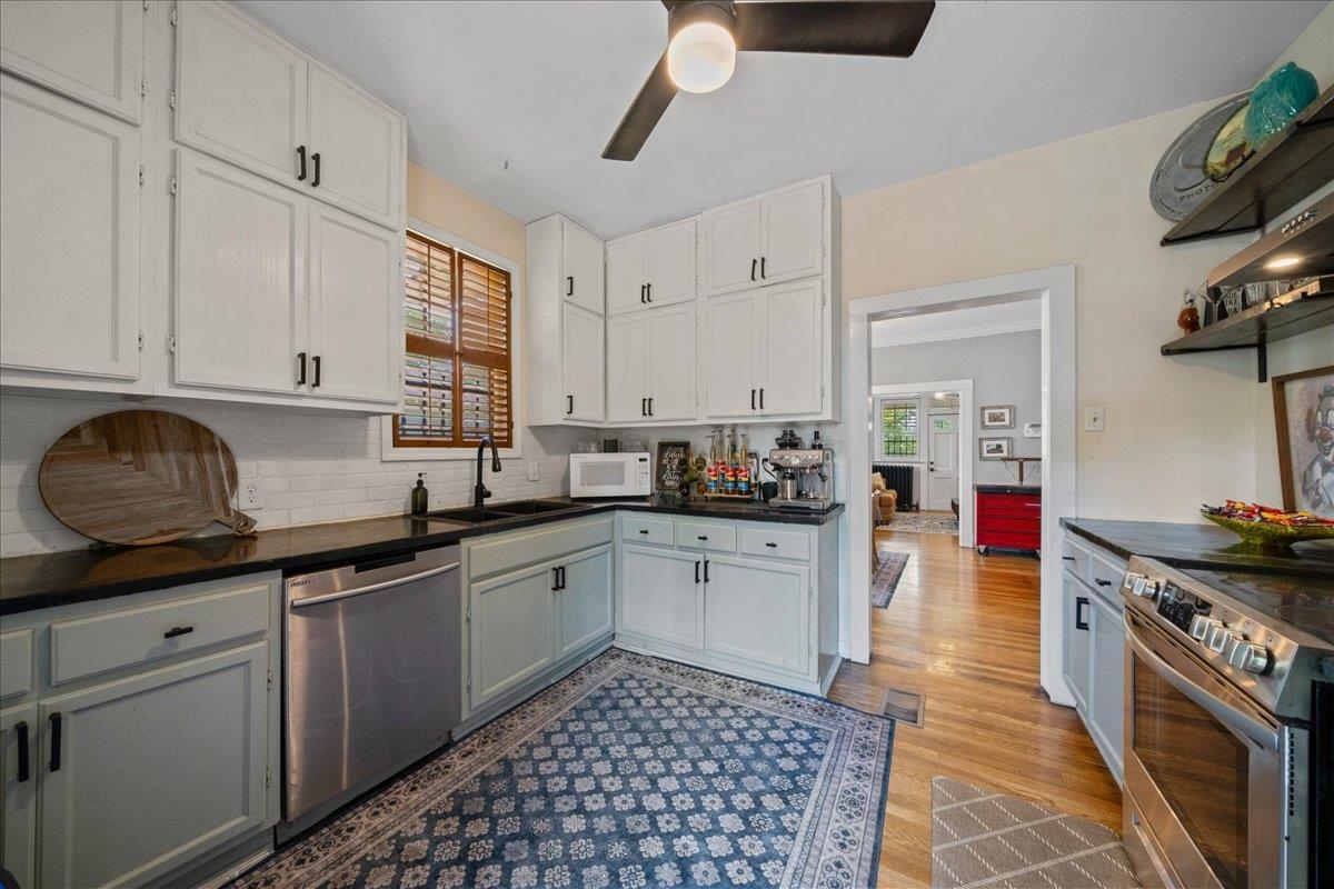 1597 EASTMORELAND AVE