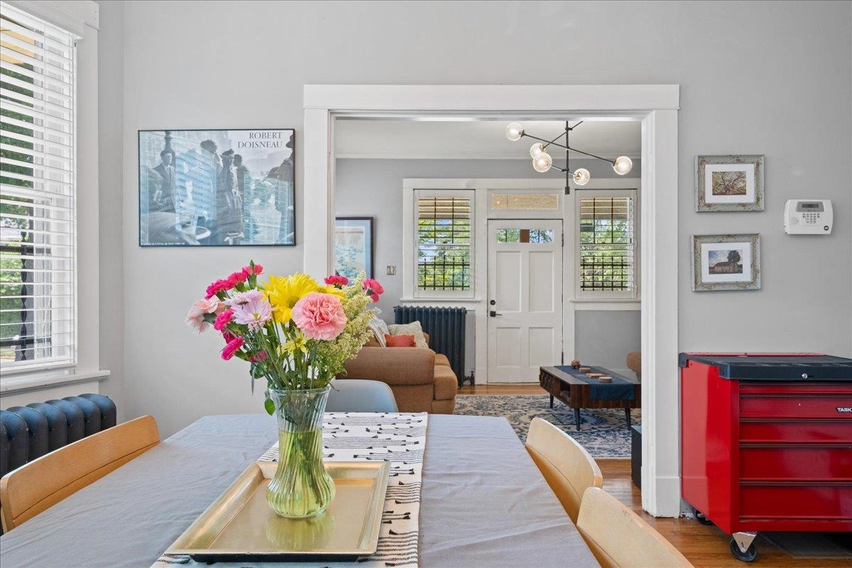 1597 EASTMORELAND AVE