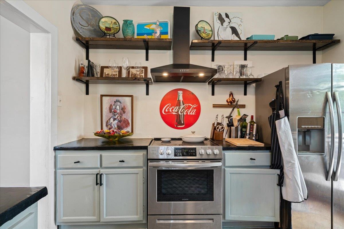 1597 EASTMORELAND AVE