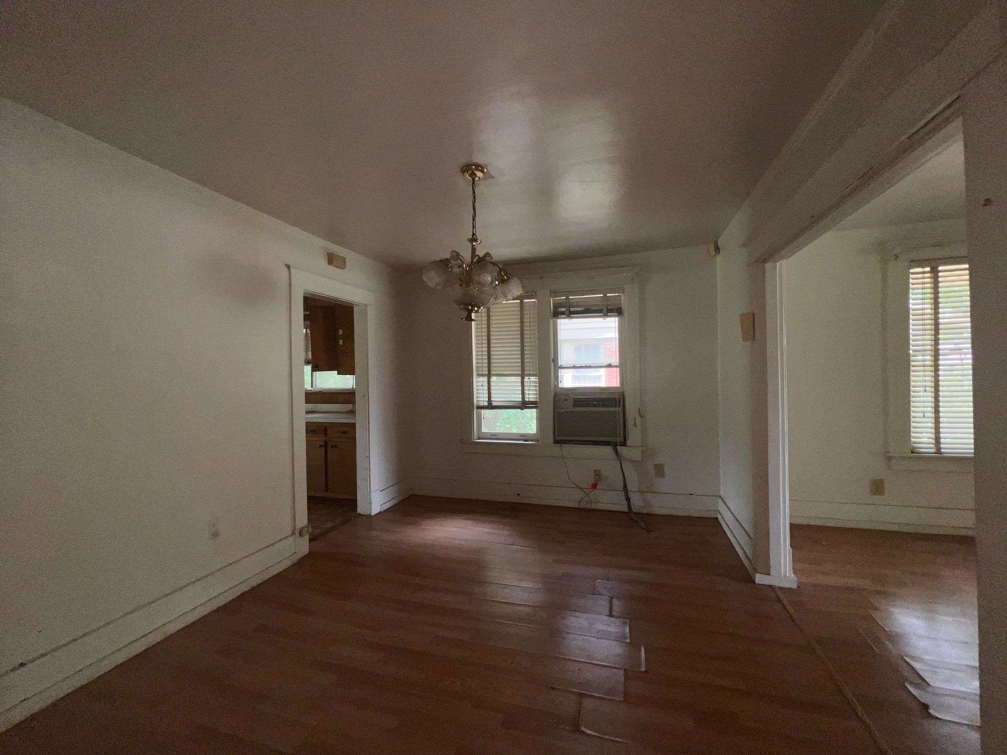 721 INEZ ST