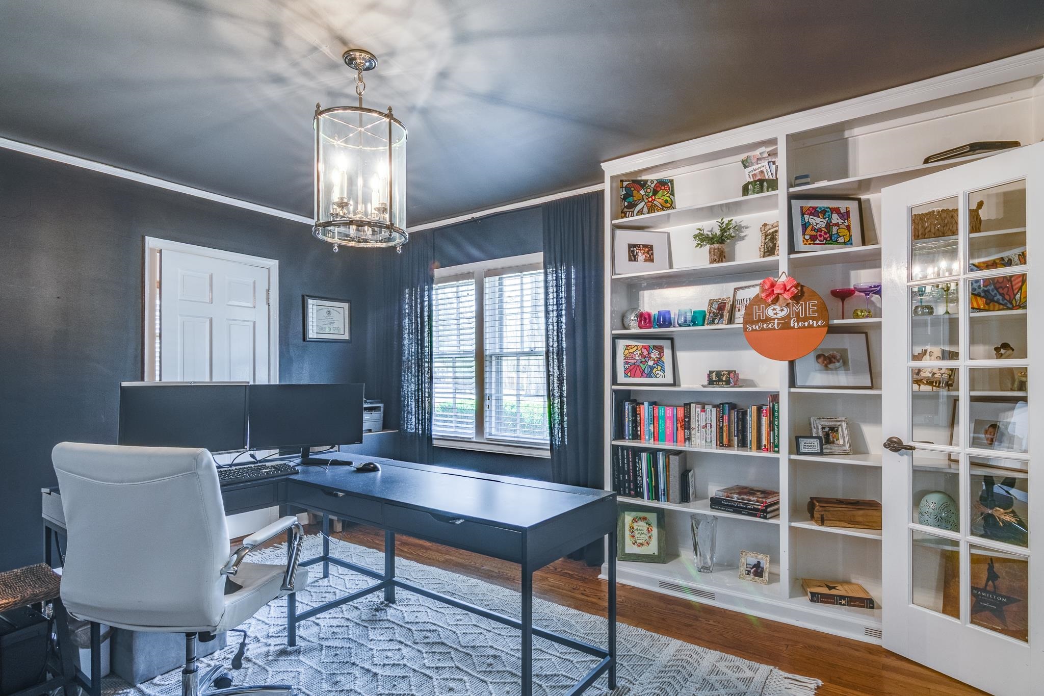 4041 N WALNUT GROVE CIR