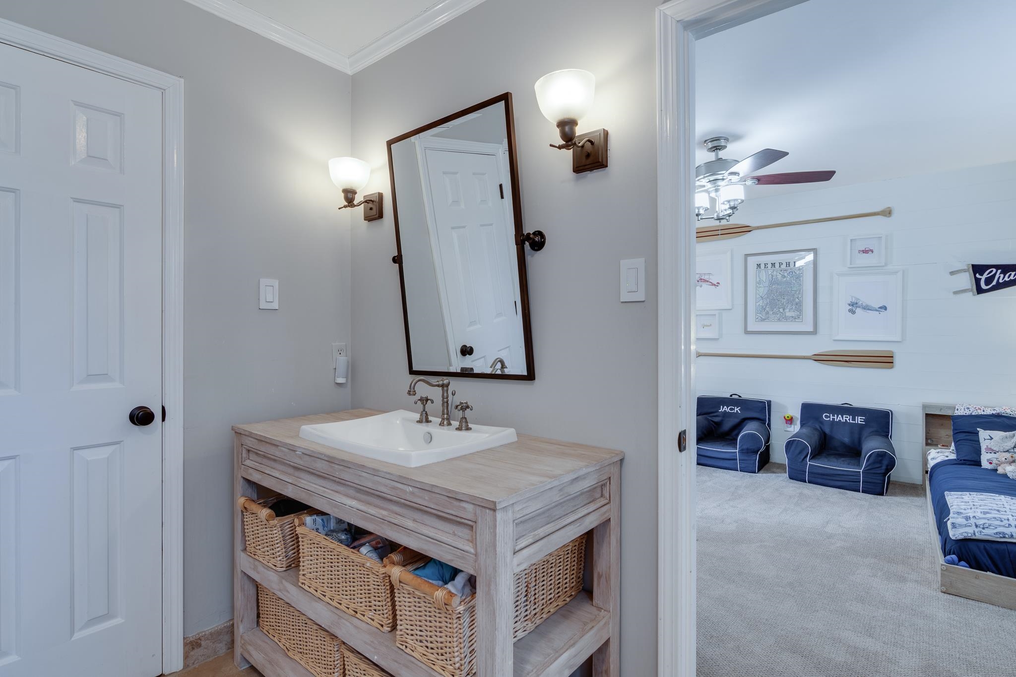 4041 N WALNUT GROVE CIR