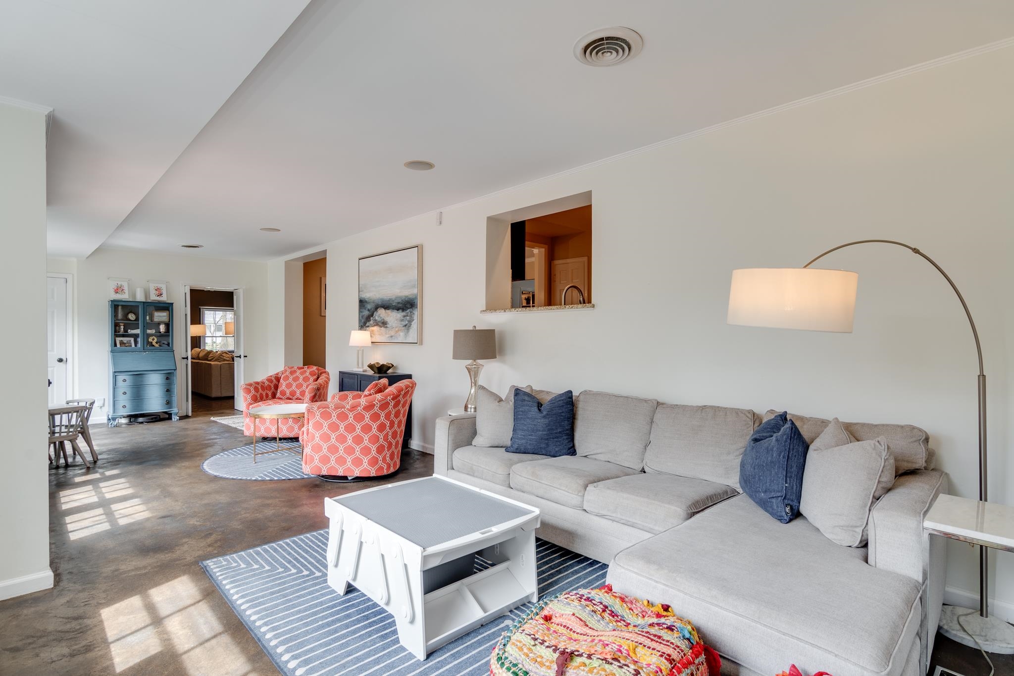 4041 N WALNUT GROVE CIR