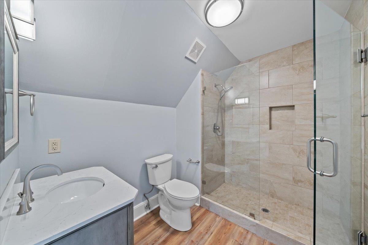 1518 EASTMORELAND AVE