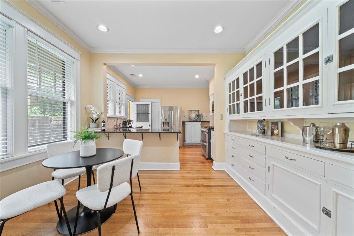 1518 EASTMORELAND AVE