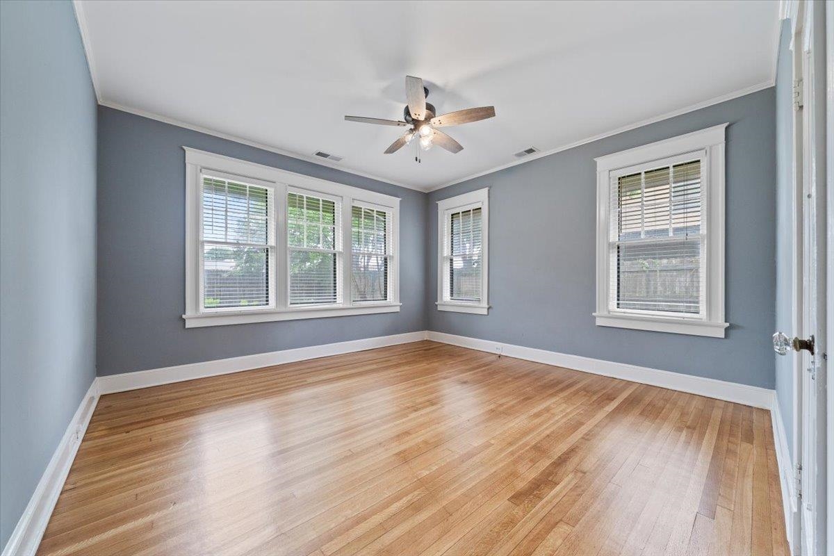 1518 EASTMORELAND AVE