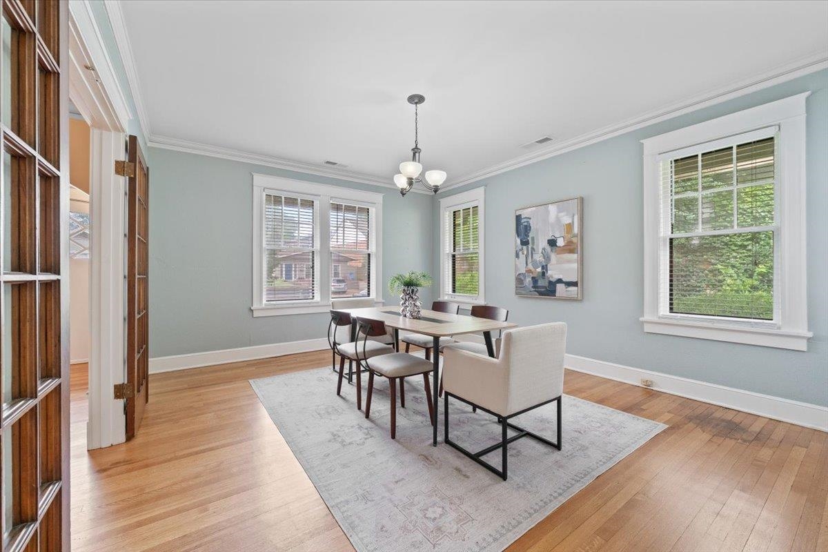 1518 EASTMORELAND AVE