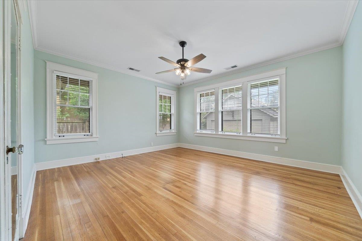 1518 EASTMORELAND AVE