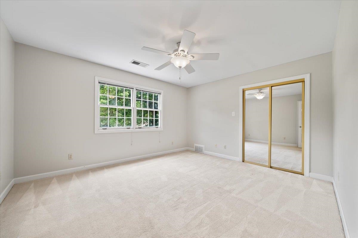 1095 FAIR MEADOW RD