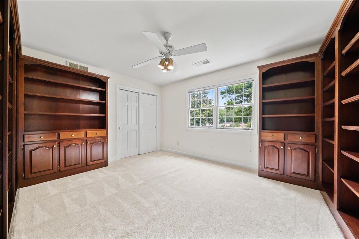 1095 FAIR MEADOW RD