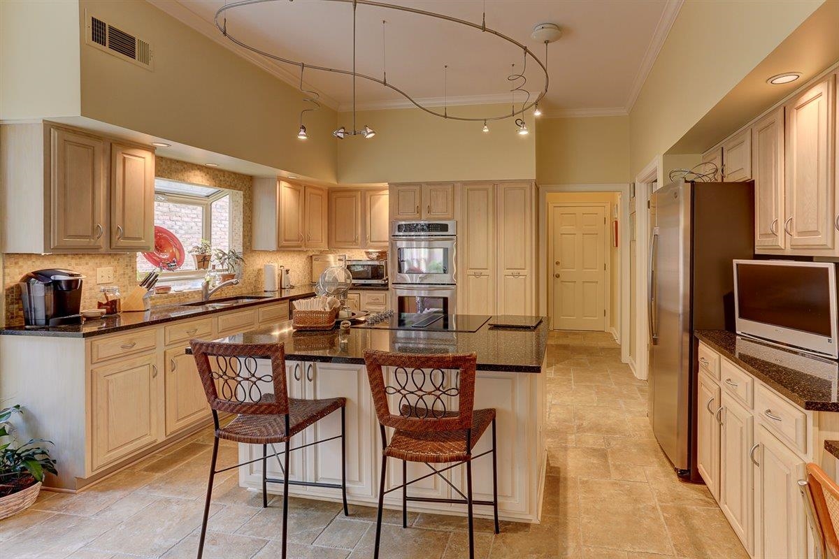 6579 RUE BEAUMONDE DR