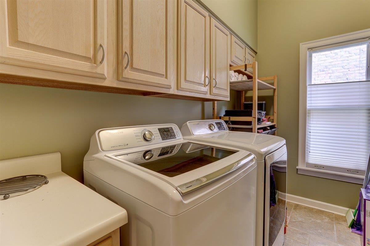 6579 RUE BEAUMONDE DR