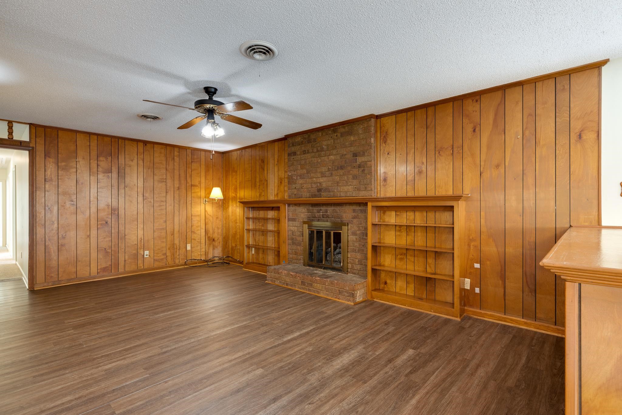 5662 CHAPMAN AVE
