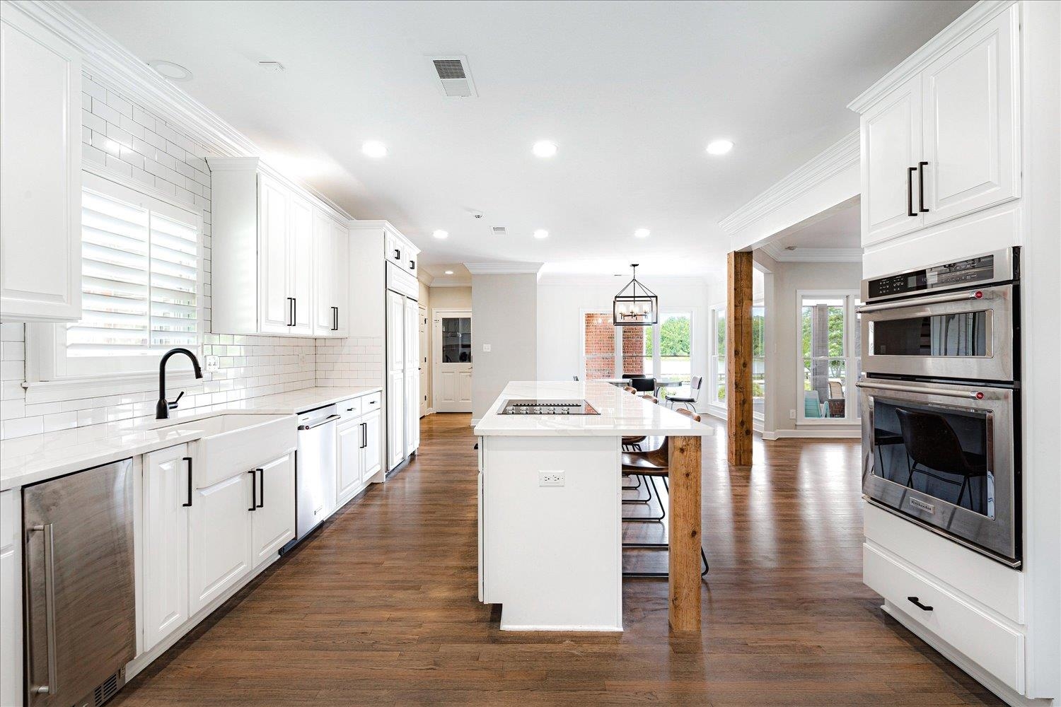 2165 LATTING HILLS CV