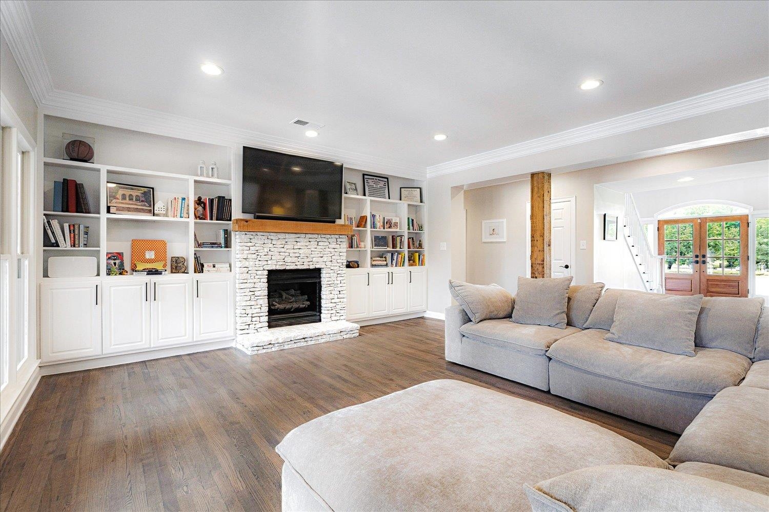 2165 LATTING HILLS CV