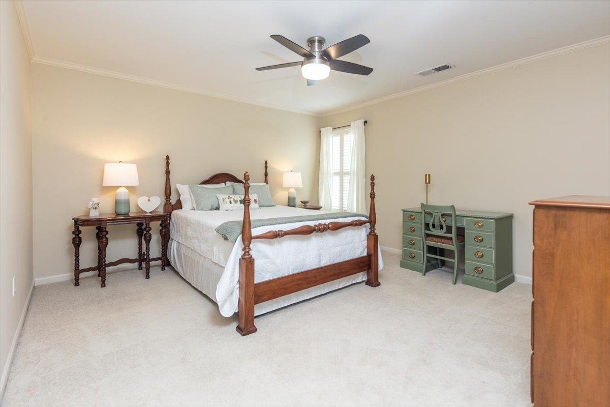 1506 WOLF BEND RD