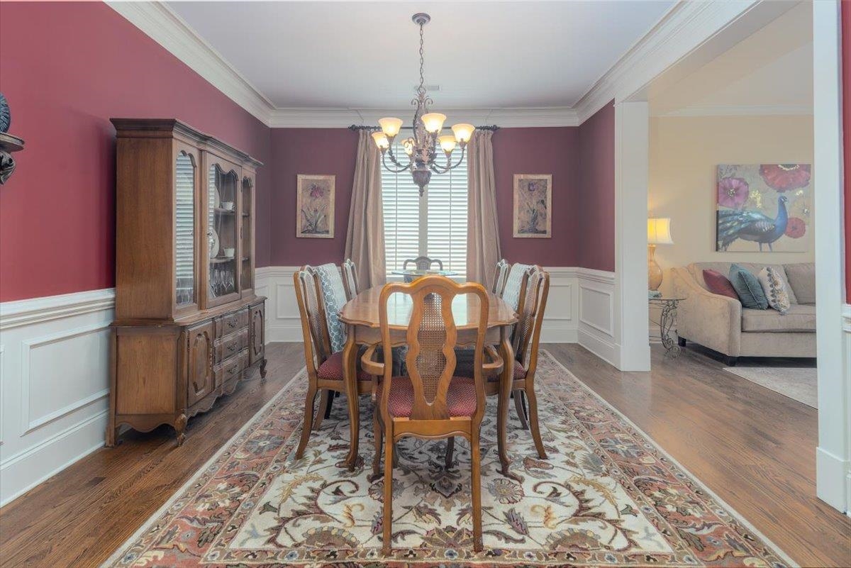 1506 WOLF BEND RD