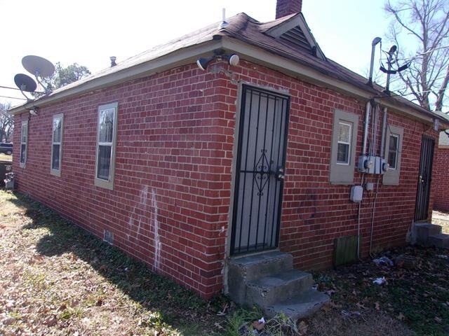 2606 DEADRICK AVE