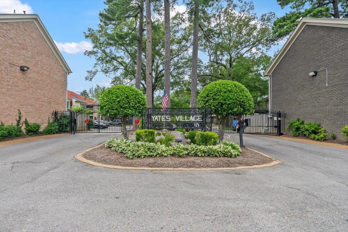 875 S YATES RD Unit: 4