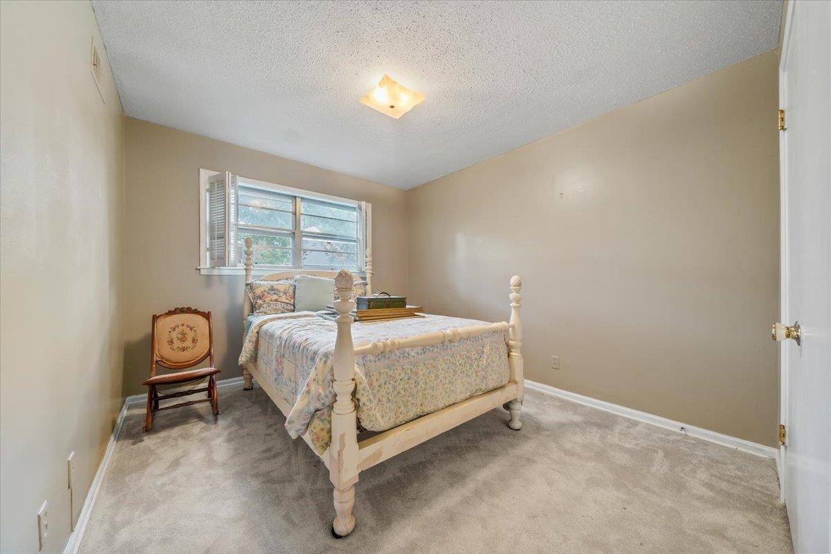 875 S YATES RD Unit: 4