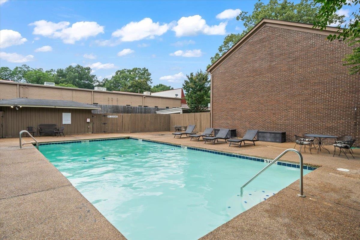 875 S YATES RD Unit: 4