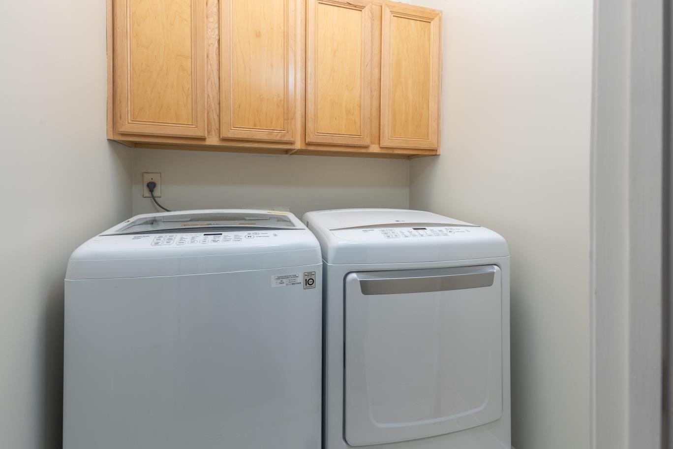 946 RIVER LANDING DR