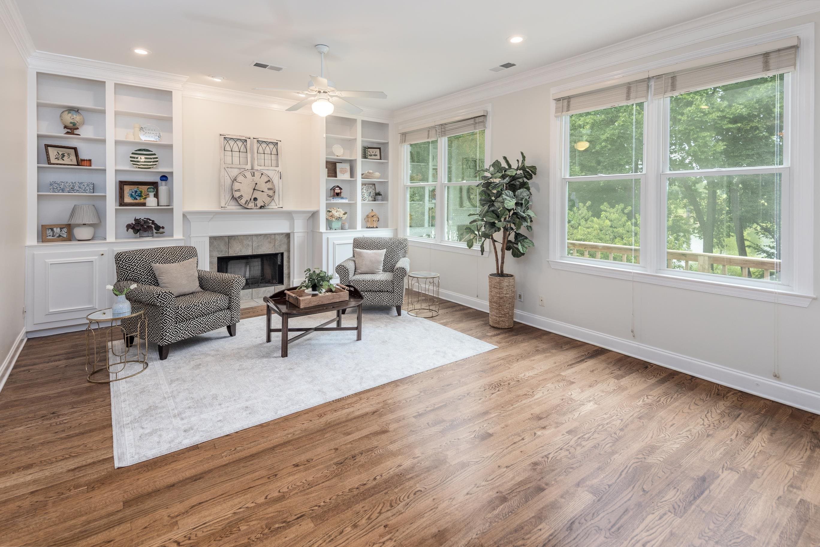 946 RIVER LANDING DR