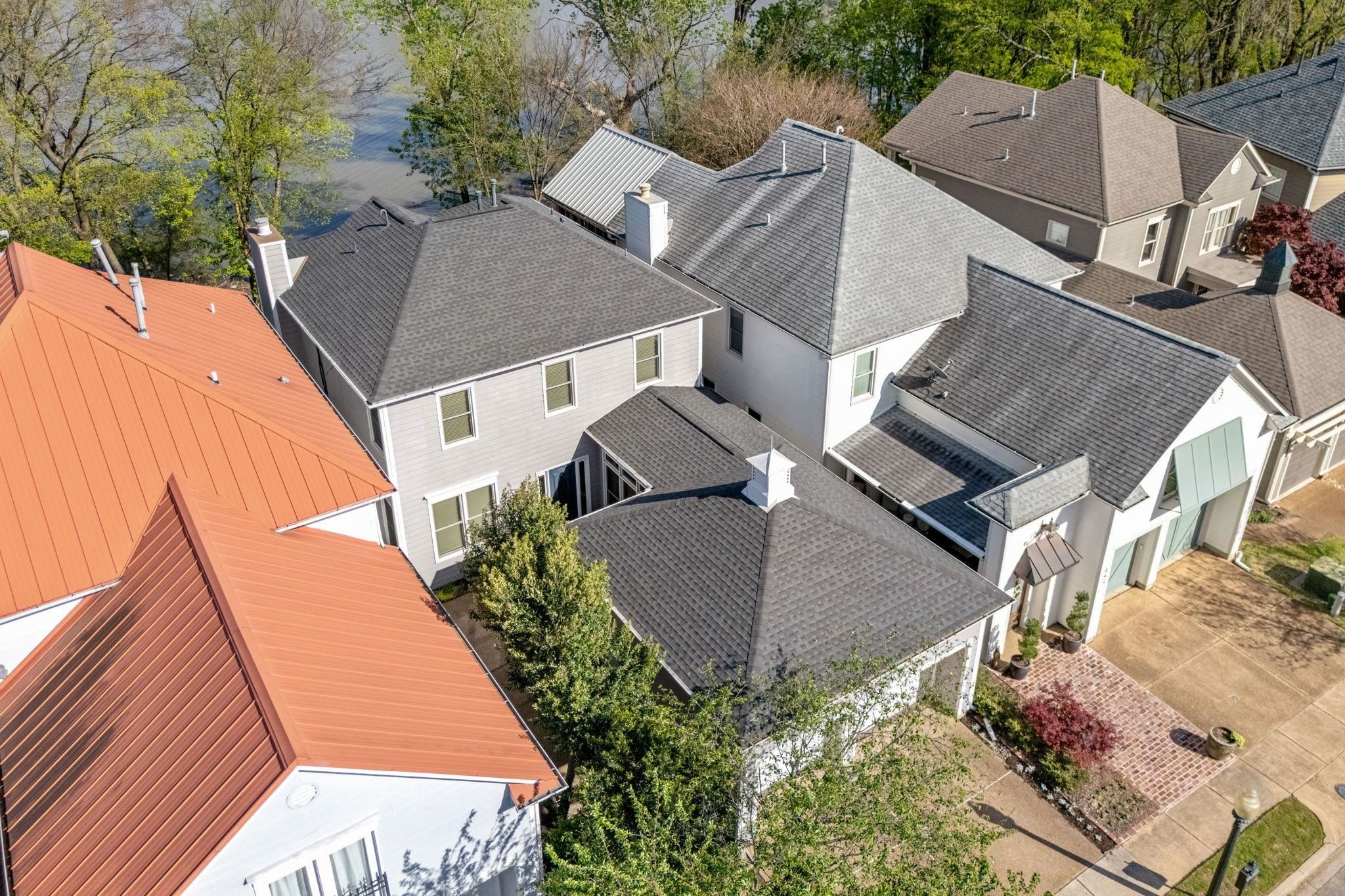 946 RIVER LANDING DR