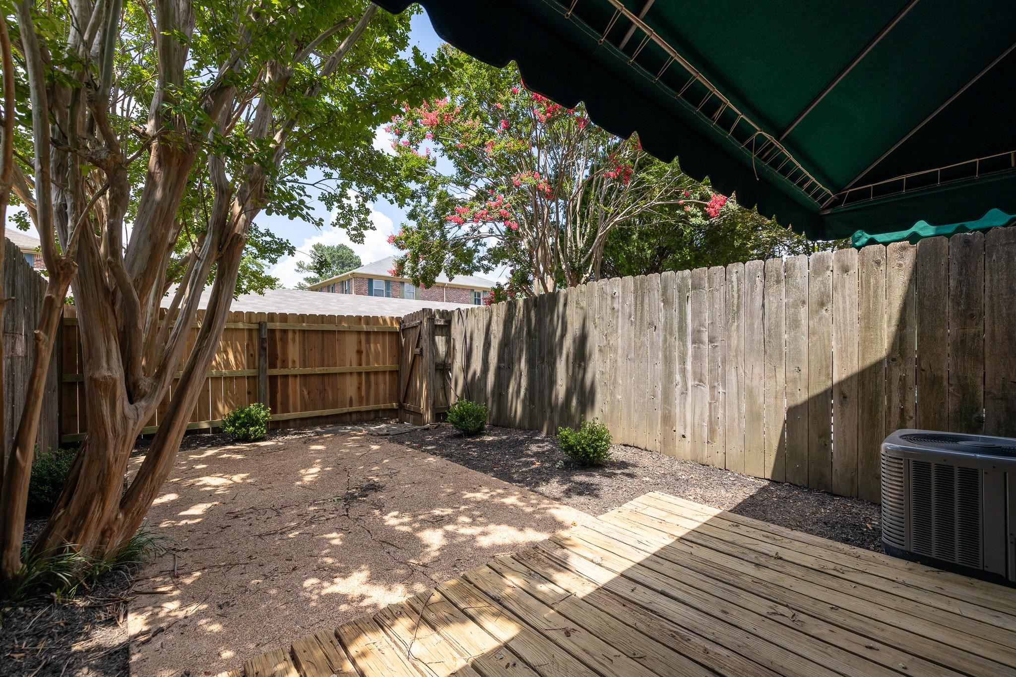 1204 CHAMBERLAIN DR Unit: 10