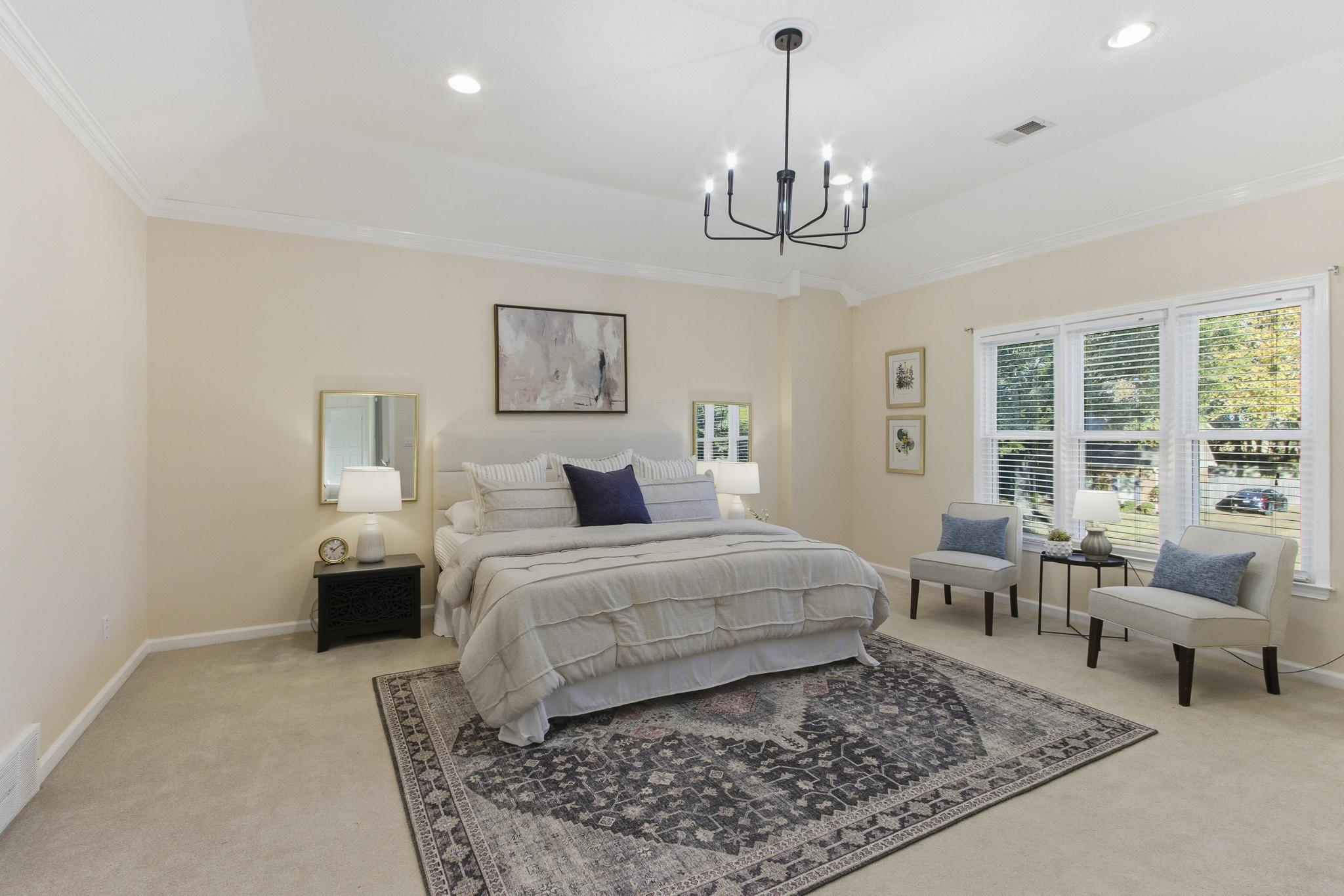 971 ROLLING OAKS LN