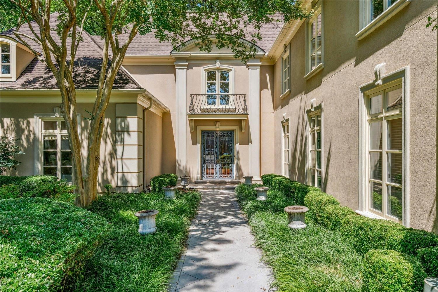 1035 HUMPHREY OAKS CIR