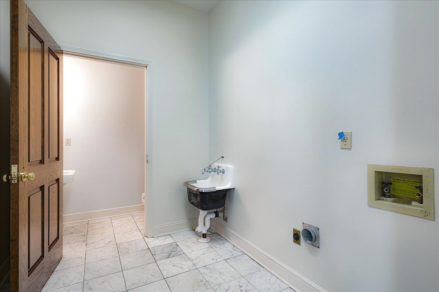 1035 HUMPHREY OAKS CIR