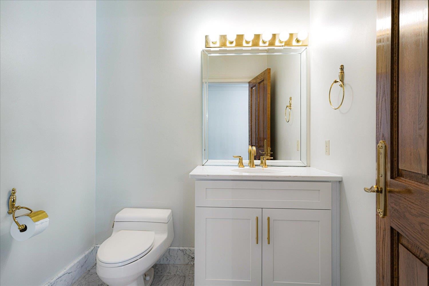 1035 HUMPHREY OAKS CIR