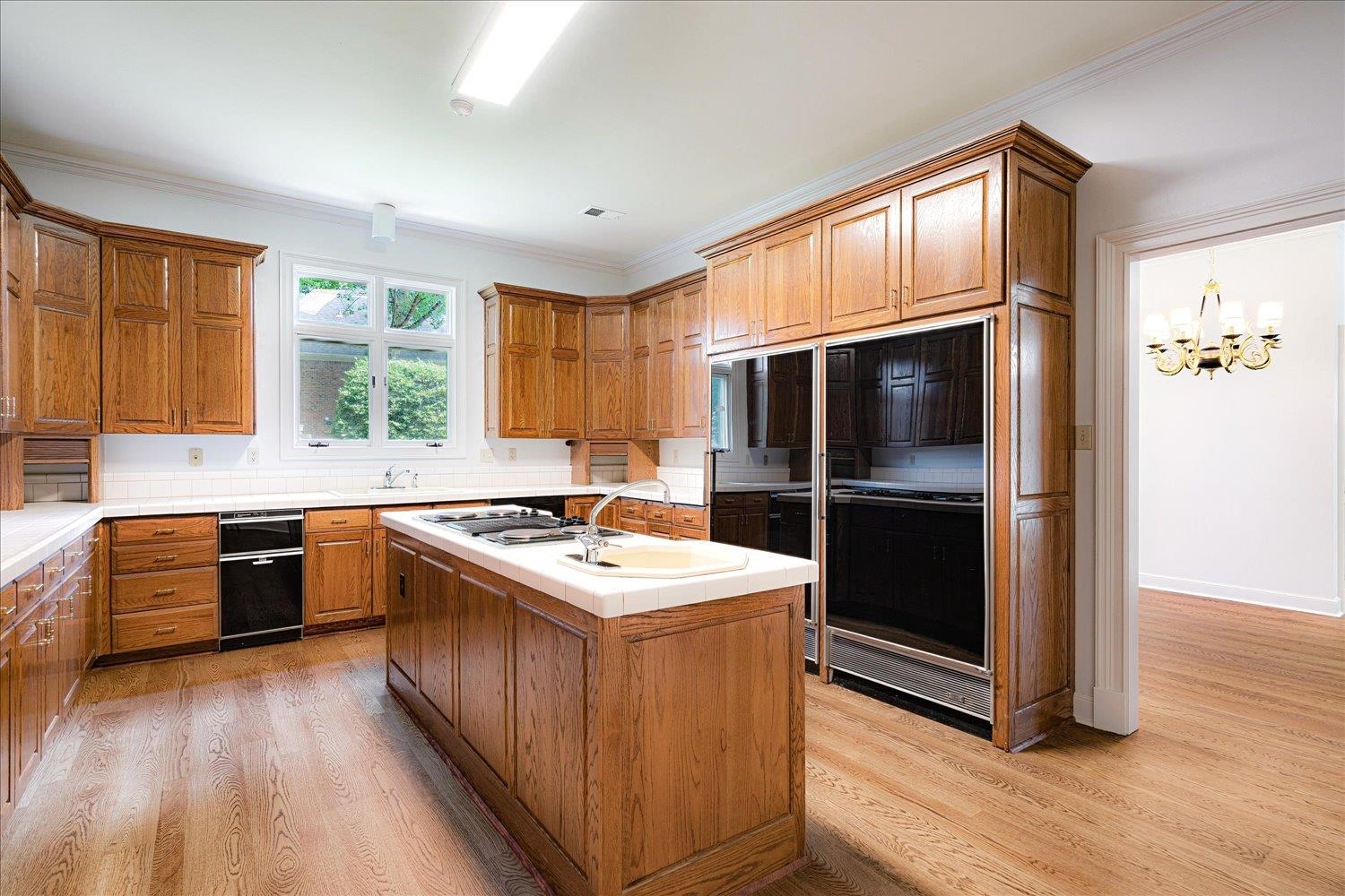 1035 HUMPHREY OAKS CIR