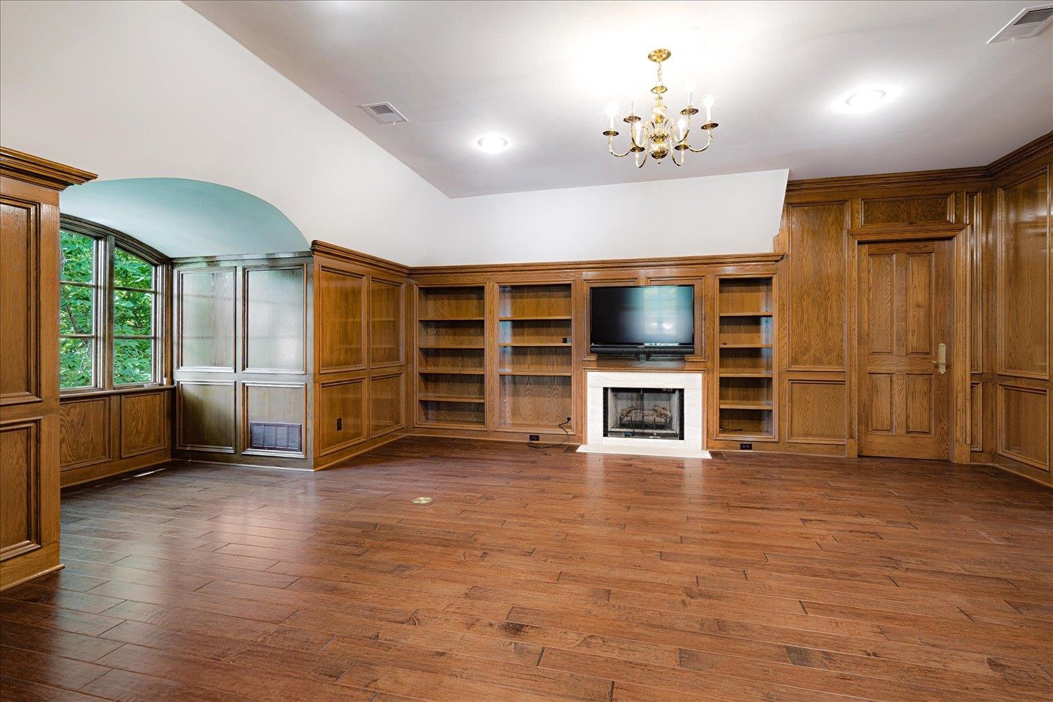 1035 HUMPHREY OAKS CIR