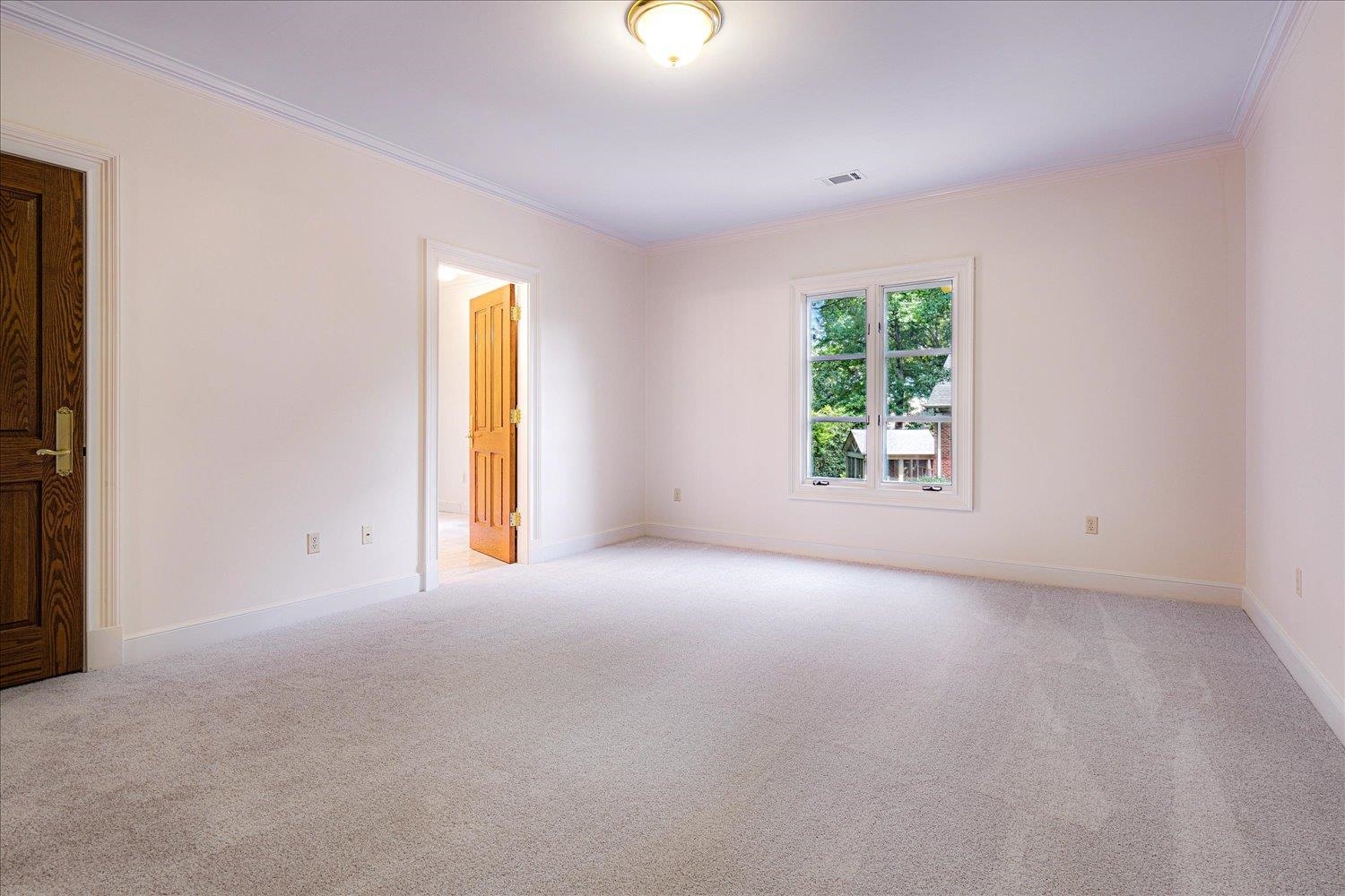 1035 HUMPHREY OAKS CIR