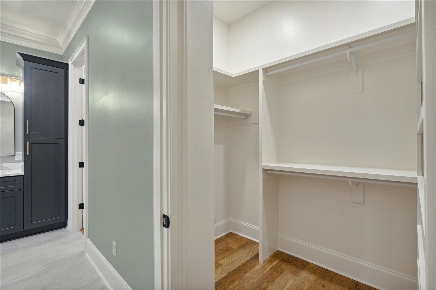 5017 HENRY HEIGHTS DR