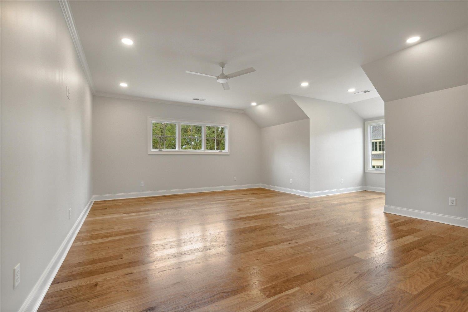 5017 HENRY HEIGHTS DR