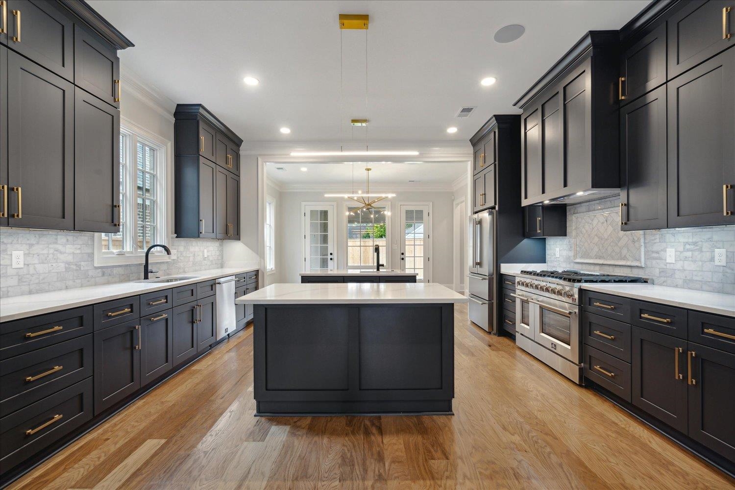 5017 HENRY HEIGHTS DR