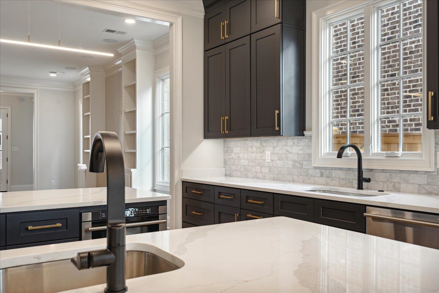 5017 HENRY HEIGHTS DR