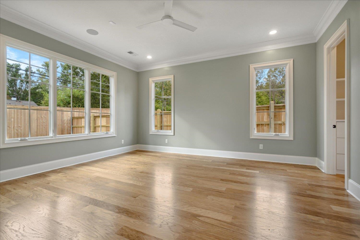 5017 HENRY HEIGHTS DR