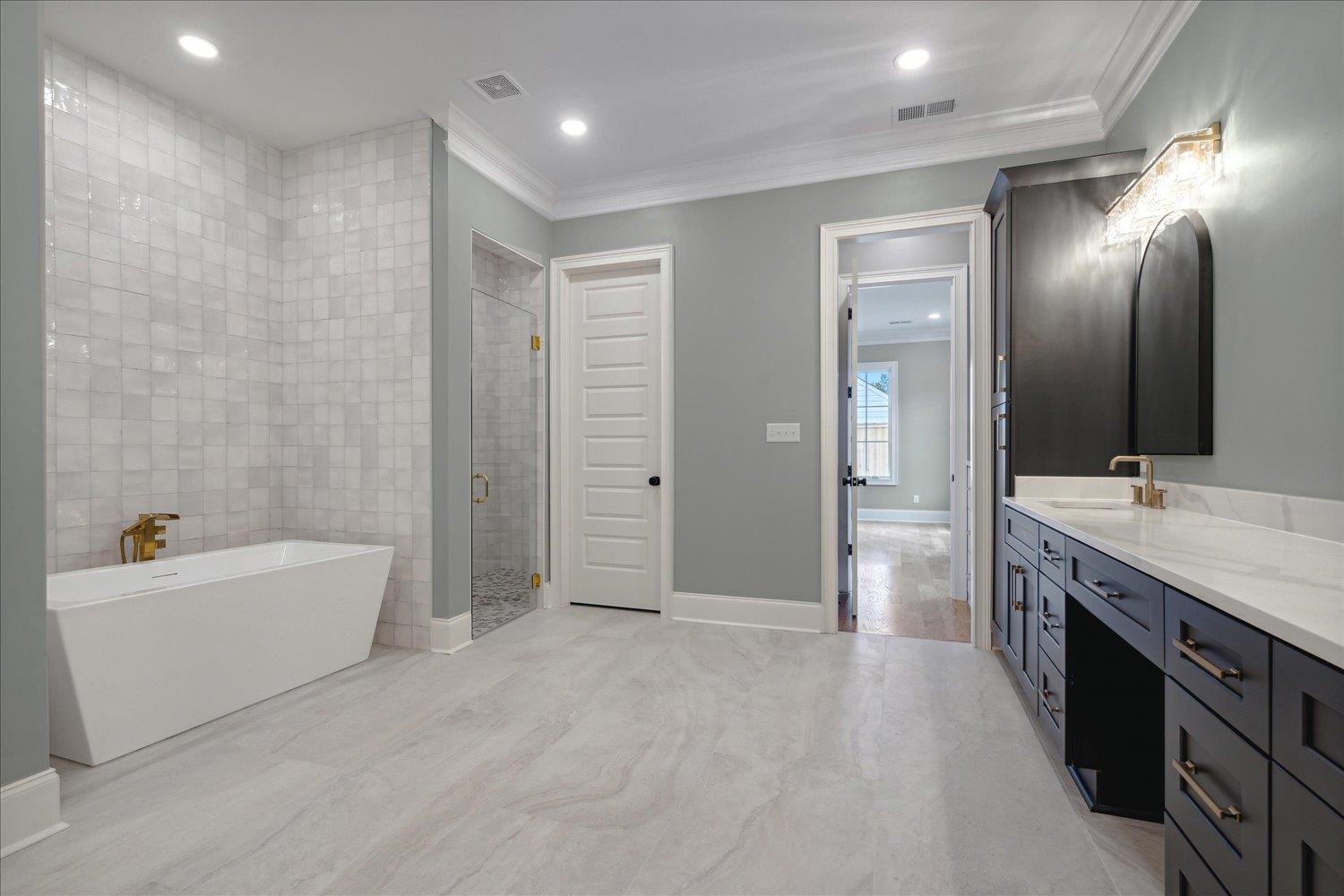 5017 HENRY HEIGHTS DR