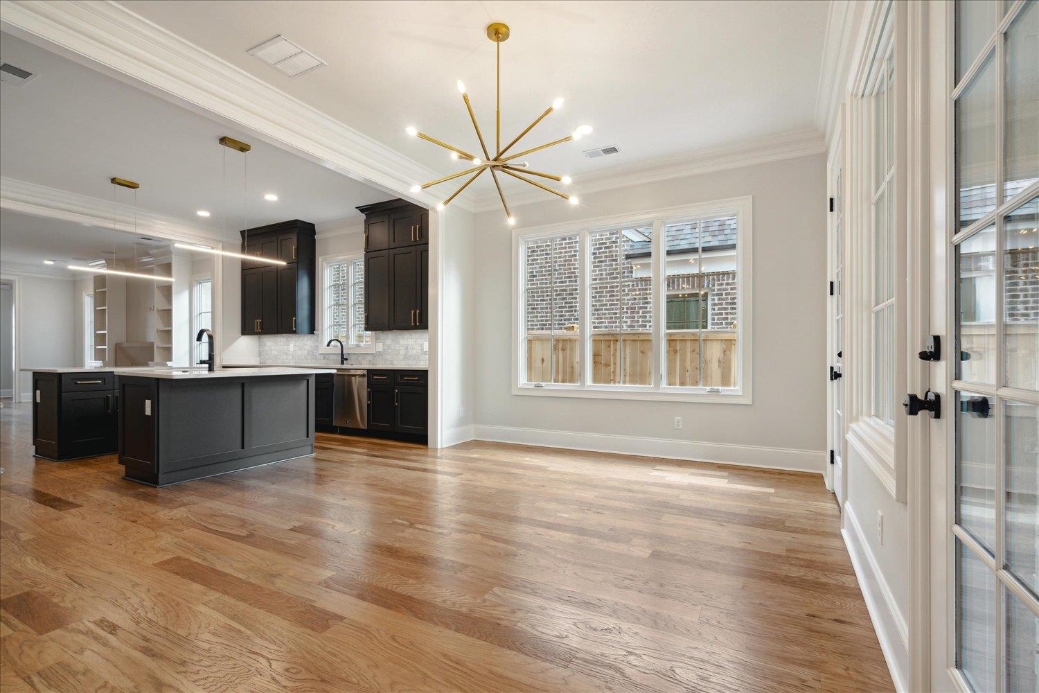 5017 HENRY HEIGHTS DR