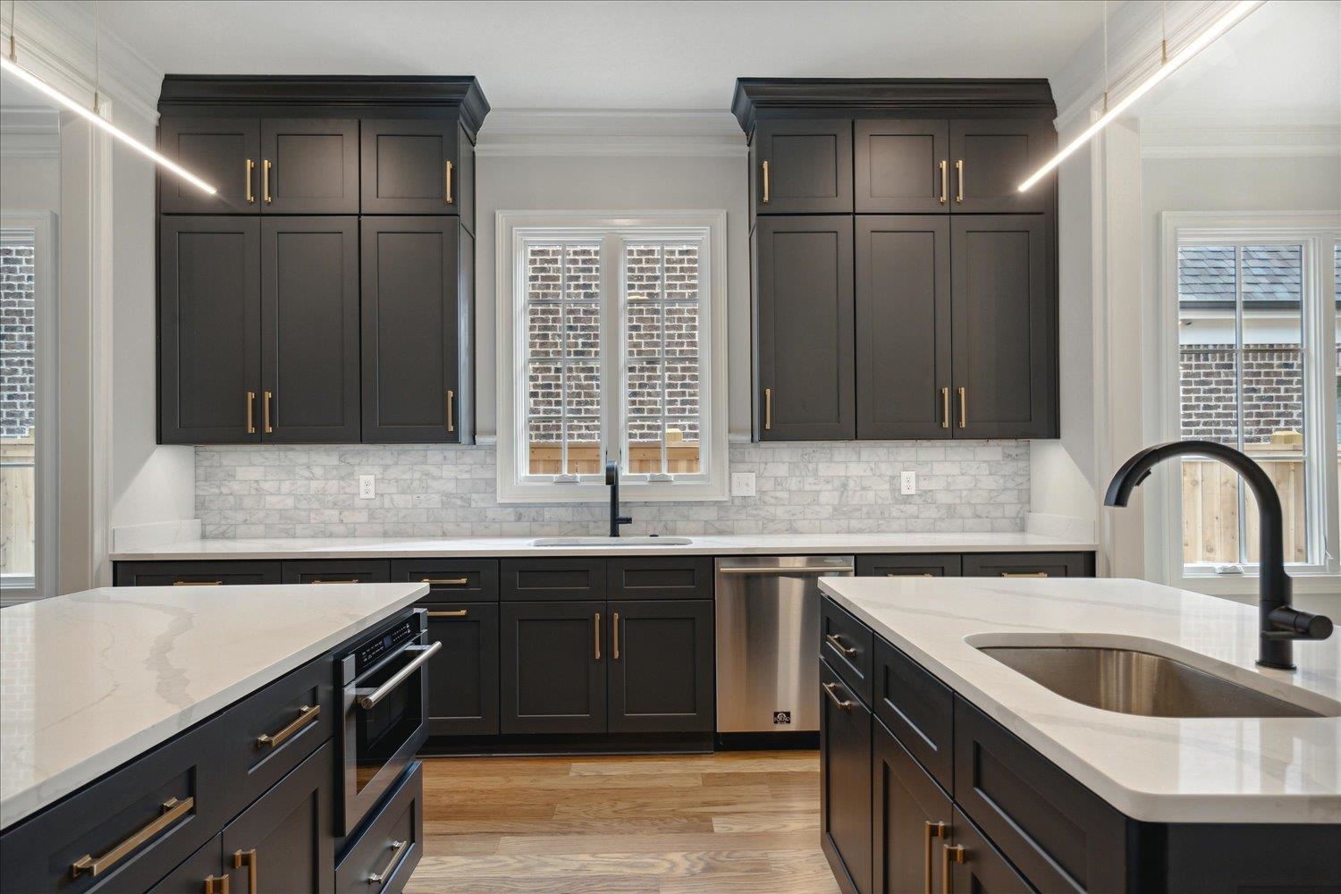 5017 HENRY HEIGHTS DR