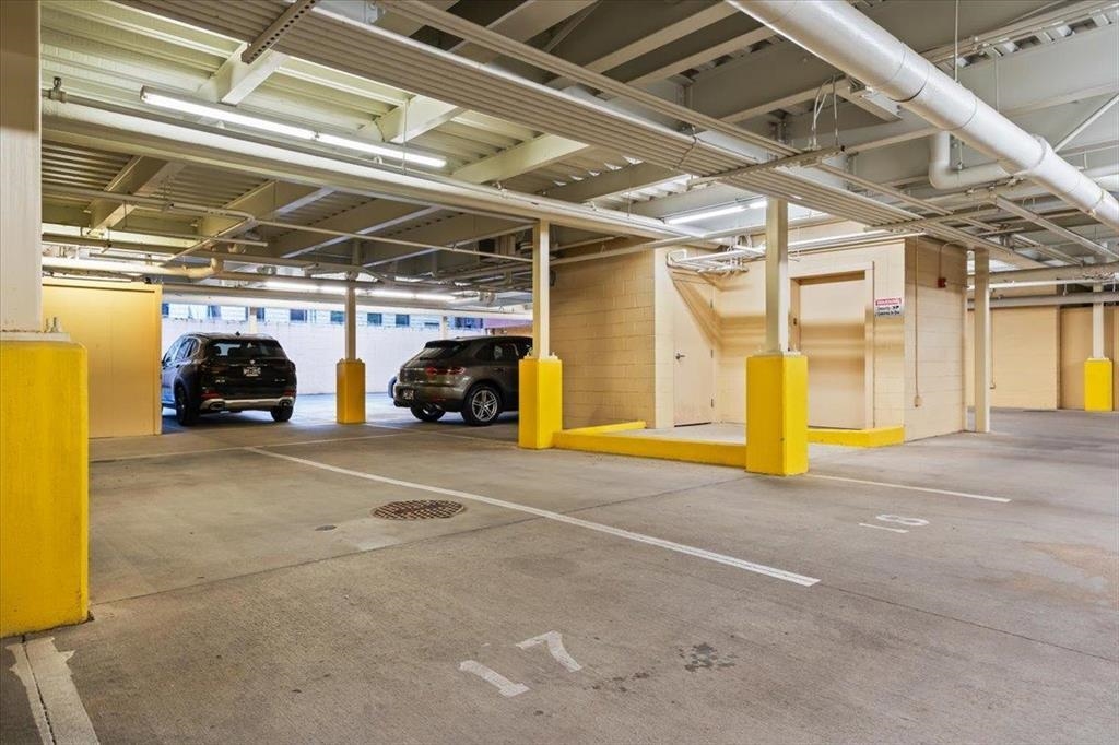 65 E PONTOTOC AVE Unit: 301