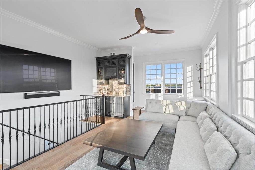 65 E PONTOTOC AVE Unit: 301