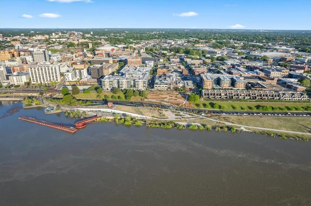 65 E PONTOTOC AVE Unit: 301