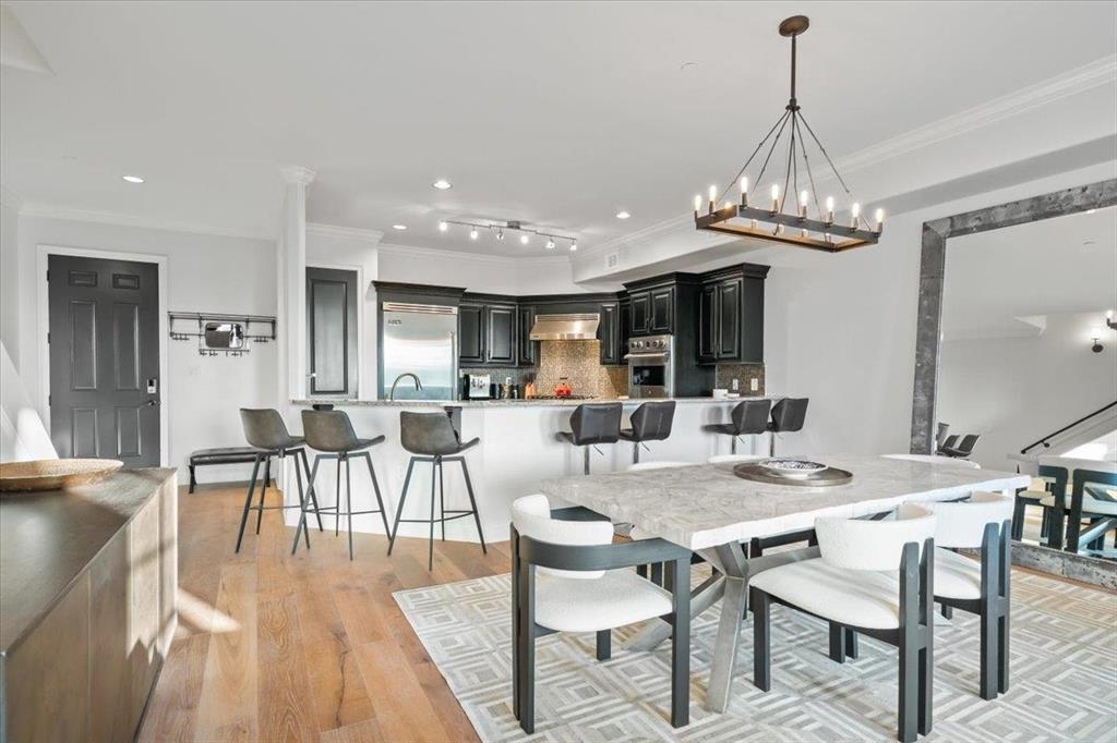 65 E PONTOTOC AVE Unit: 301